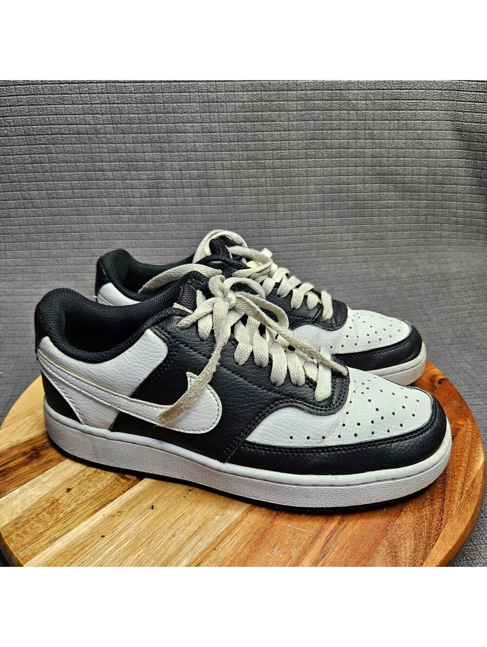 Nike Athletic Shoes Women's Black White US 8 Court Borough Low 2 Leather